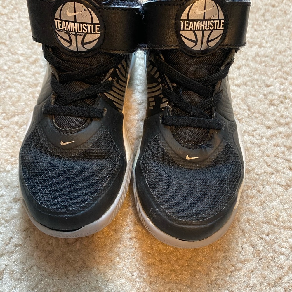 Nike boys sneakers